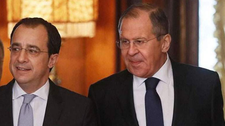 Τετ α τετ Χριστοδουλίδη – Λαβρόφ στη Μόσχα