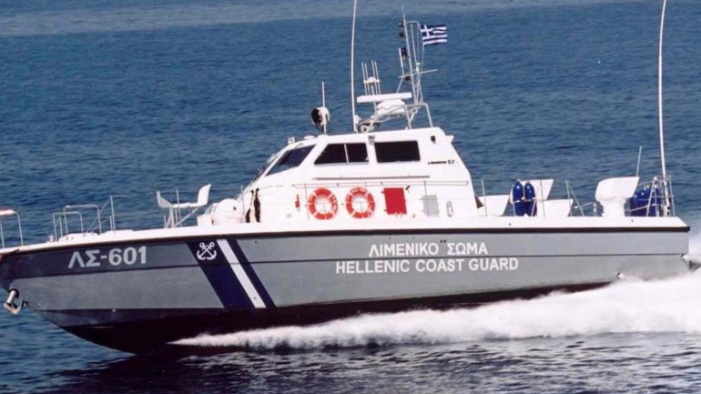 Στην Αλεξανδρούπολη μεταφέρονται με πλωτό του Λιμενικού οι 29 πρόσφυγες που εντοπίστηκαν σε λέμβο