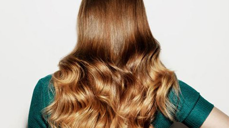 Αυτές είναι οι τροφές που θα σας χαρίσουν δυνατά και λαμπερά μαλλιά!