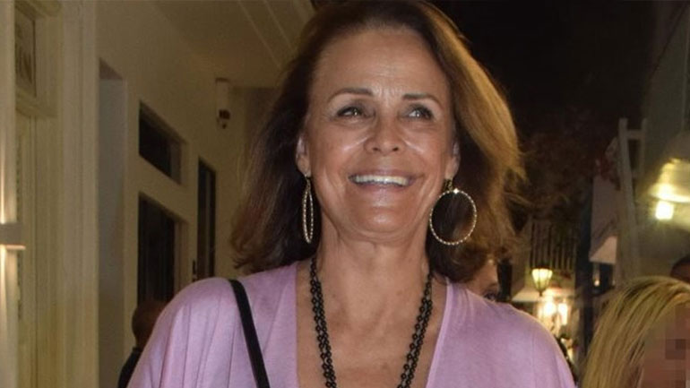 Δύσκολες στιγμές για την Κορίνα Τσοπέη – Έφυγε από τη ζωή ο αδελφός της