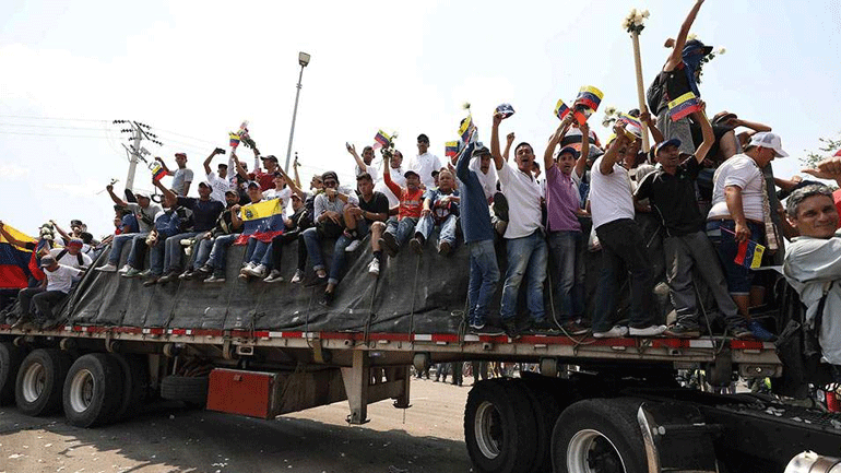 Γκουαϊδό: Πέρασε στη Βενεζουέλα το πρώτο φορτίο ανθρωπιστικής βοήθειας