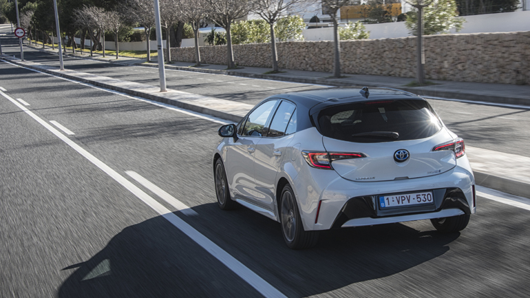 Απολαμβάνεις να το οδηγείς τόσο μέσα στην πόλη όσο και στον αυτοκινητόδρομο