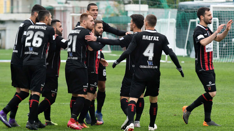 Football League: «Τρίποντο» για την Παναχαϊκή, 1-0 τον Απόλλωνα Λάρισας