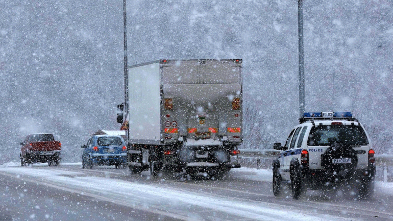 Απαγορεύτηκε η κυκλοφορία φορτηγών και λεωφορείων σε τμήματα του οδικού δικτύου Χαλκιδικής