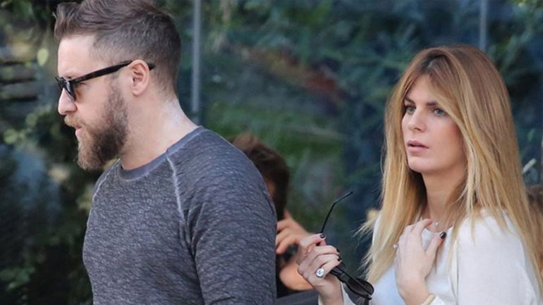 Νατάσα Σκαφιδά: Ποζάρει με φουσκωμένη κοιλίτσα μαζί με την κόρη της!