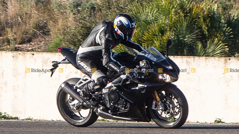 Triumph Daytona 765: Μια κατηγορία αναγεννιέται