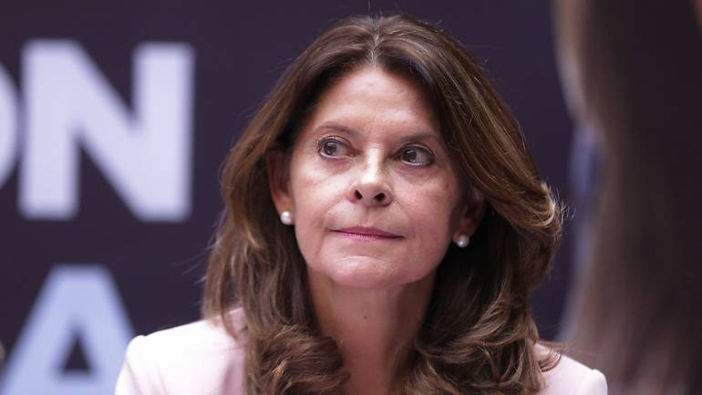 Η Μπογκοτά απαντά ότι ο Μαδούρο δεν μπορεί να διακόψει διπλωματικές σχέσεις που δεν υπάρχουν