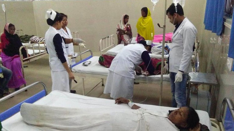 Ινδία: Δραματική αύξηση των νεκρών από την κατανάλωση νοθευμένου αλκοόλ