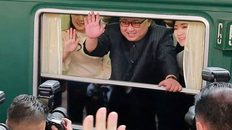 Βόρεια Κορέα: Με τρένο στο Ανόι ο Κιμ Γιονγκ Ουν για τη συνάντηση με τον Τραμπ