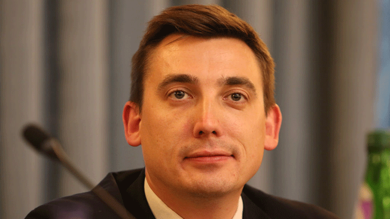 Βρετανία: Ο Γκάβιν Σούκερ πρόεδρος της «Ανεξάρτητης Ομάδας» αλλά όχι επικεφαλής της