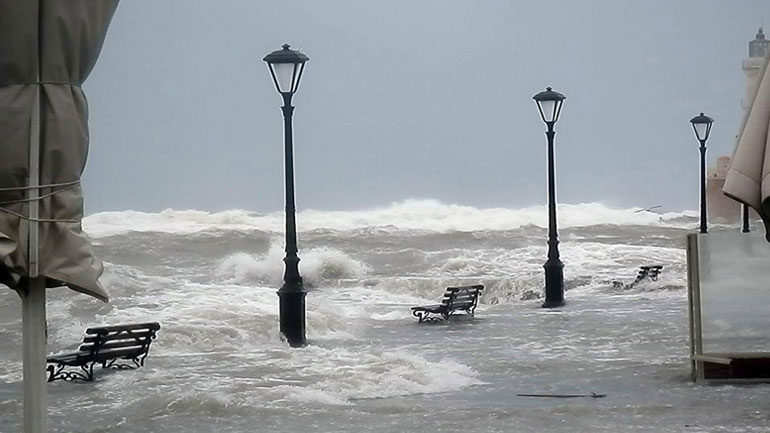 Ισχυρές βροχές και καταιγίδες θα πλήξουν την Κρήτη σήμερα και αύριο