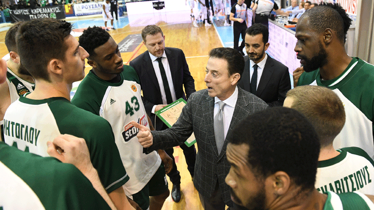 Πιτίνο: «Δεν ξέρω αν ο Καλάθης θα παίξει με την Γκραν Κανάρια»