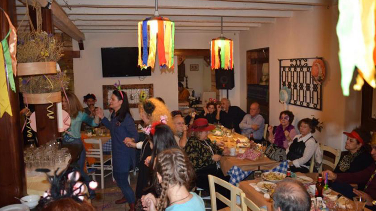 Την Τσικνοπέμπτη το μεσημέρι η Κοινο_Τοπία  θα το τσικνίσει μετά μουσικής και χορού στο Γιαλό γιαλό