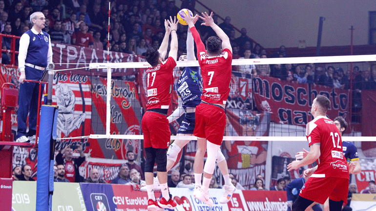 Βόλεϊ: Ήττα με 3-0 σετ γνώρισε ο Ολυμπιακός από την Τρεντίνο