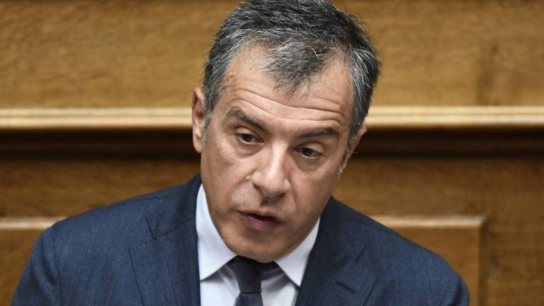 Στ. Θεοδωράκης: Τόσο ο ΣΥΡΙΖΑ, όσο και η ΝΔ προσπαθούν να κάψουν τον ενδιάμεσο χώρο