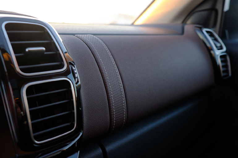 Οι λεπτομέρειες δε λείπουν από το γαλλικό SUV