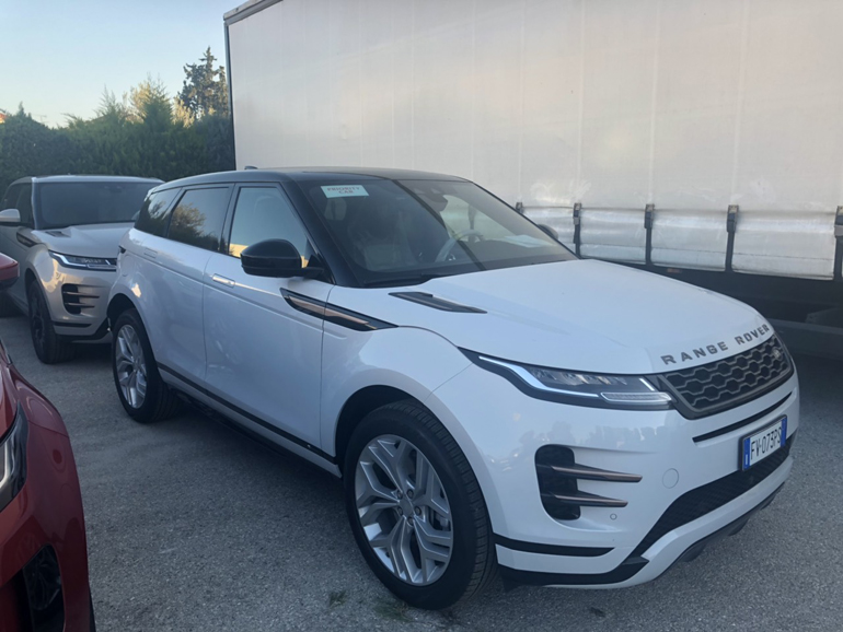 Σε έναν περίπου μήνα η νέα γενιά του Evoque θα ξεκινήσει να πωλείται στην Ελλάδα...