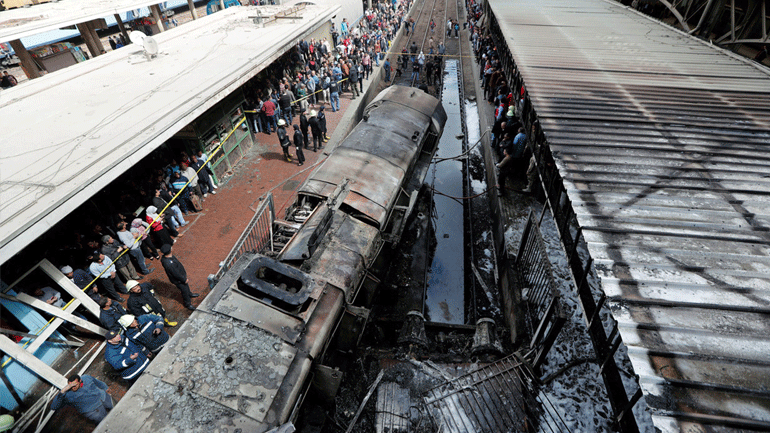 Αίγυπτος: Παραιτήθηκε ο υπουργός Μεταφορών μετά το σιδηροδρομικό δυστύχημα
