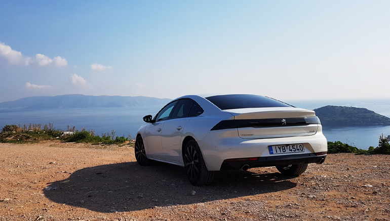 Από όποια πλευρά και να το κοιτάξεις σου αφήνει πολύ θετική εικόνα...