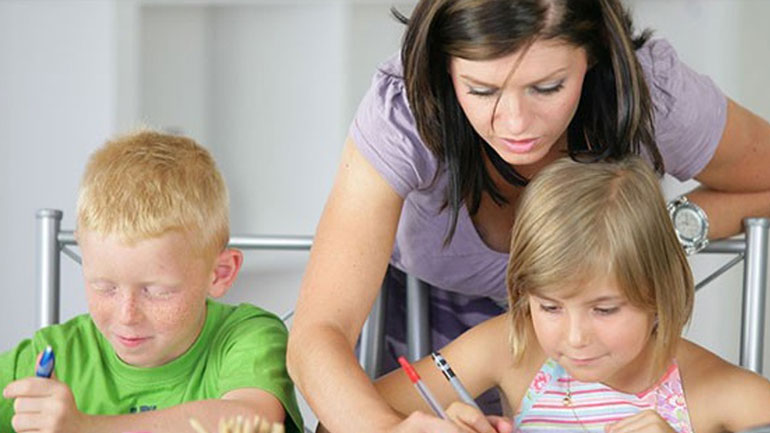 Πώς θα βοηθήσετε το παιδί να αγαπήσει τα μαθήματα;