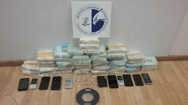 Συνελήφθησαν μεγαλέμποροι ηρωίνης στην Αττική Συνελήφθησαν μεγαλέμποροι ηρωίνης στην Αττική