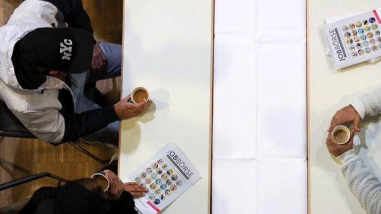 Γερμανία: Περισσότερο από το αναμενόμενο μειώθηκε ο αριθμός των ανέργων τον Φεβρουάριο