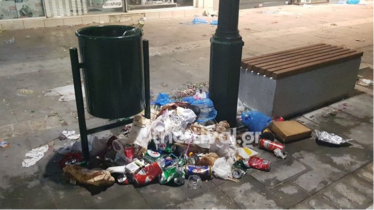 Θεσσαλονίκη: Χωματερή η Βασιλέως Ηρακλείου μετά το πάρτι της Τσικνοπέμπτης