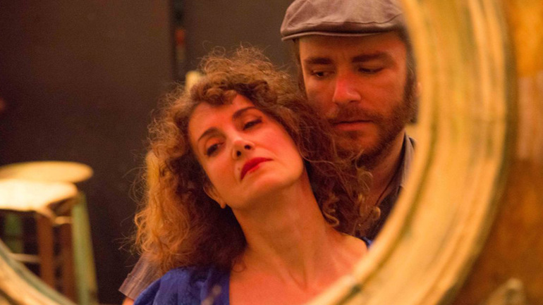 Παράταση παραστάσεων για το έργο «Η πρώτη φλέβα» σε σκηνοθεσία Αρκαδίας Ψάλτη