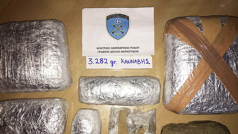 Ρόδος: Ελεύθερος με περιοριστικούς όρους 21χρονος που συνελήφθη με 3,8 κιλά κάναββη