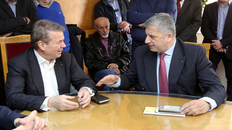 Τα ασφαλιστικά θέματα των ιατρών στη συνάντηση Πατούλη – Πετρόπουλου