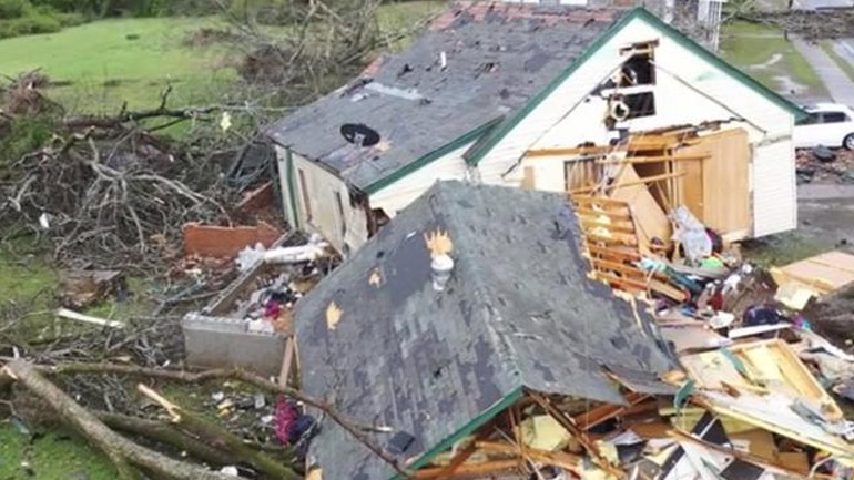 ΗΠΑ: Τουλάχιστον 14 νεκροί από ανεμοστρόβιλο στην Αλαμπάμα