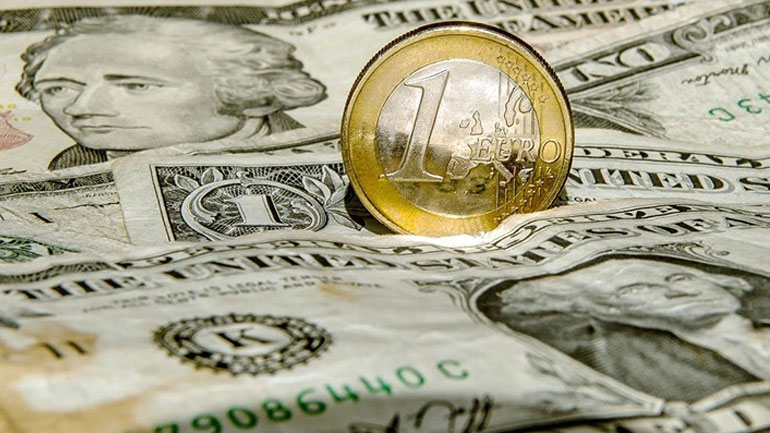 Πτωτικά κινείται το ευρώ έναντι του δολαρίου