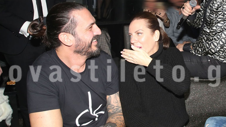 Δημήτρης Mακρυνιώτης – Βάσω Μαζωνάκη: Τρυφερά τετ α τετ σε βραδινή έξοδο!