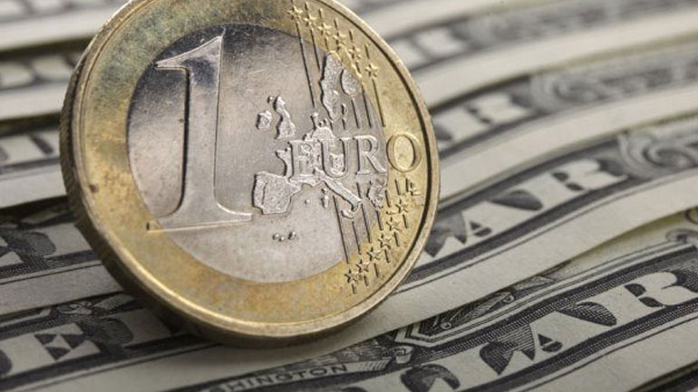 Το ευρώ υποχωρεί 0,13% και διαμορφώνεται στα 1,1322 δολάρια