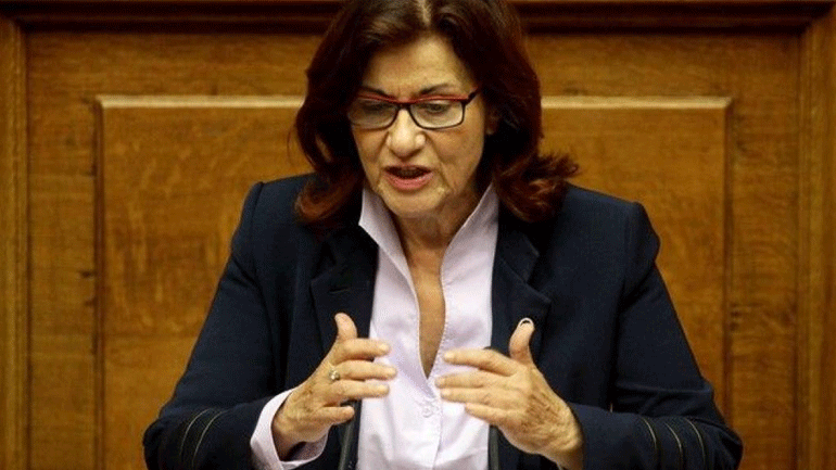 Φωτίου: Η κυβέρνηση υλοποιεί «εμβληματικές δράσεις» για τη στήριξη της οικογένειας και του παιδιού