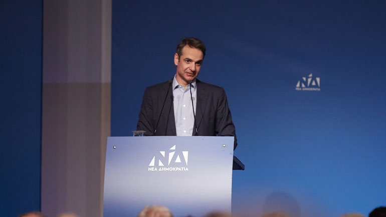 Ο Μητσοτάκης ζητεί την αποπομπή του κόμματος του Όρμπαν από το ΕΛΚ