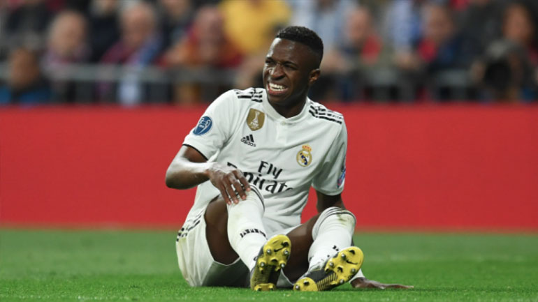 Έβαλε τα κλάματα ο Βινίσιους μετά τον τραυματισμό του!