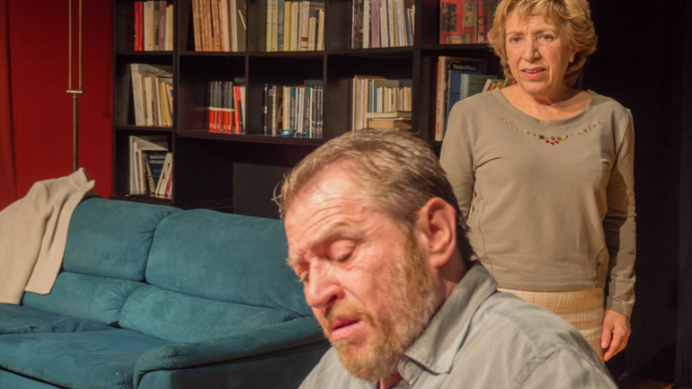 «Η περαστική» στο Θέατρο Εκστάν