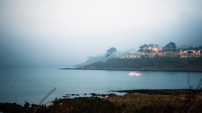 Μυστηριώδη φώτα εντοπίστηκαν σε ύδατα βρετανικής παραθαλάσσιας πόλης