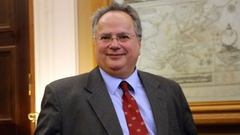 Όταν ο Νίκος Κοτζιάς προκαλεί την παγκόσμια διανόηση