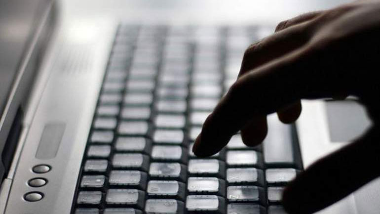 Συλλήψεις για παιδική πορνογραφία μέσω διαδικτύου σε Εύβοια και Θεσσαλία