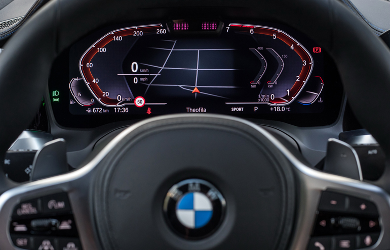 Ο ψηφιακός πίνακας οργάνων...