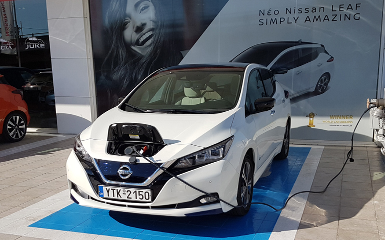 Οι πωλήσεις ηλεκτρικών αυτοκινήτων μειώνουν το μέσο όρο των εκπομπών ρύπων. Ωστόσο οι πωλήσεις του είναι ακόμα χαμηλές...