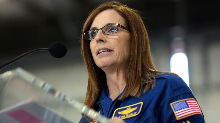 ΗΠΑ: «Με βίασε ανώτερος αξιωματικός» ομολογεί η πρώτη γυναίκα πιλότος μαχητικού αεροσκάφους