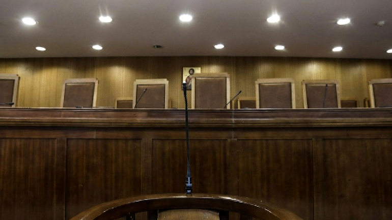 Καταργείται ο νόμος περί καταχραστών μετά από 70 χρόνια