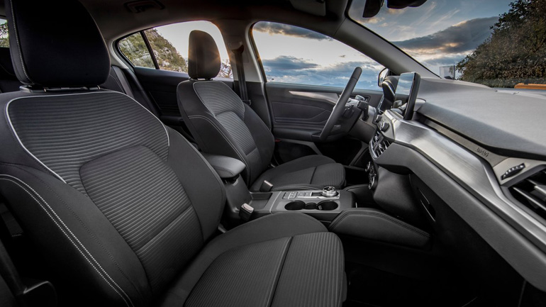 Ποιο hatchback διαθέτει καθίσματα που ανακουφίζει από τους πόνους της πλάτης;