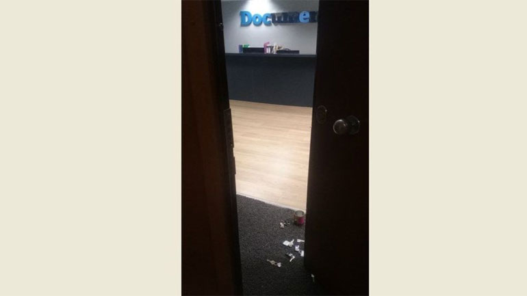 Διέρρηξαν τα γραφεία της εφημερίδας «Documento»