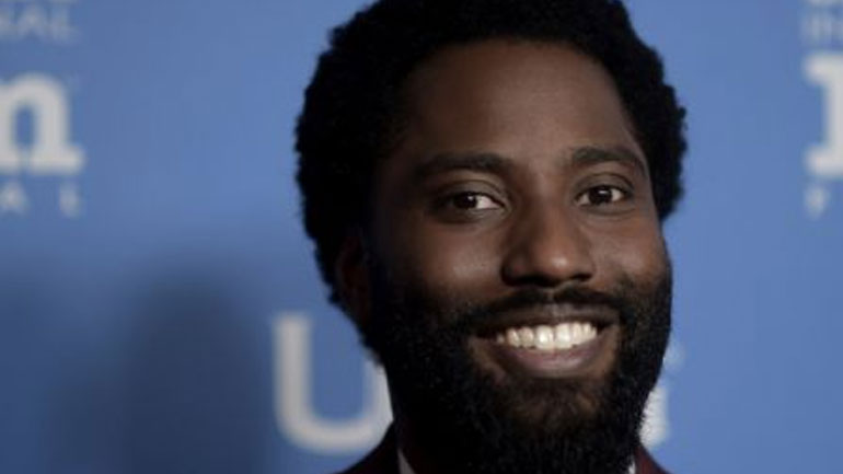 Σε σκηνικό μετατρέπεται η πλατεία Συντάγματος για την ταινία «Born to be Murdered» με τον Τζ. Ουάσινγκτον