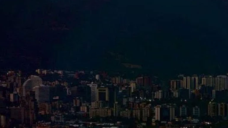 Βενεζουέλα: Διαδηλώσεις σε όλη τη χώρα εν μέσω της γενικής βλάβης στο ηλεκτρικό