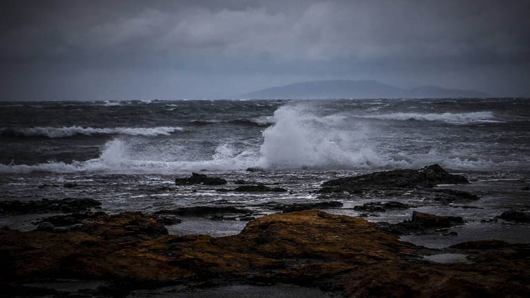 Έντονη κακοκαιρία από Τρίτη με ισχυρά φαινόμενα και πτώση της θερμοκρασίας